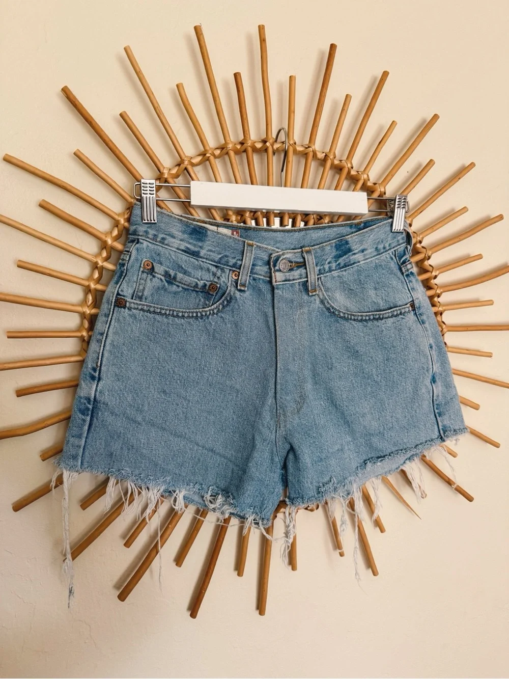 Light Wash Levi Denim Cutoff Shorts